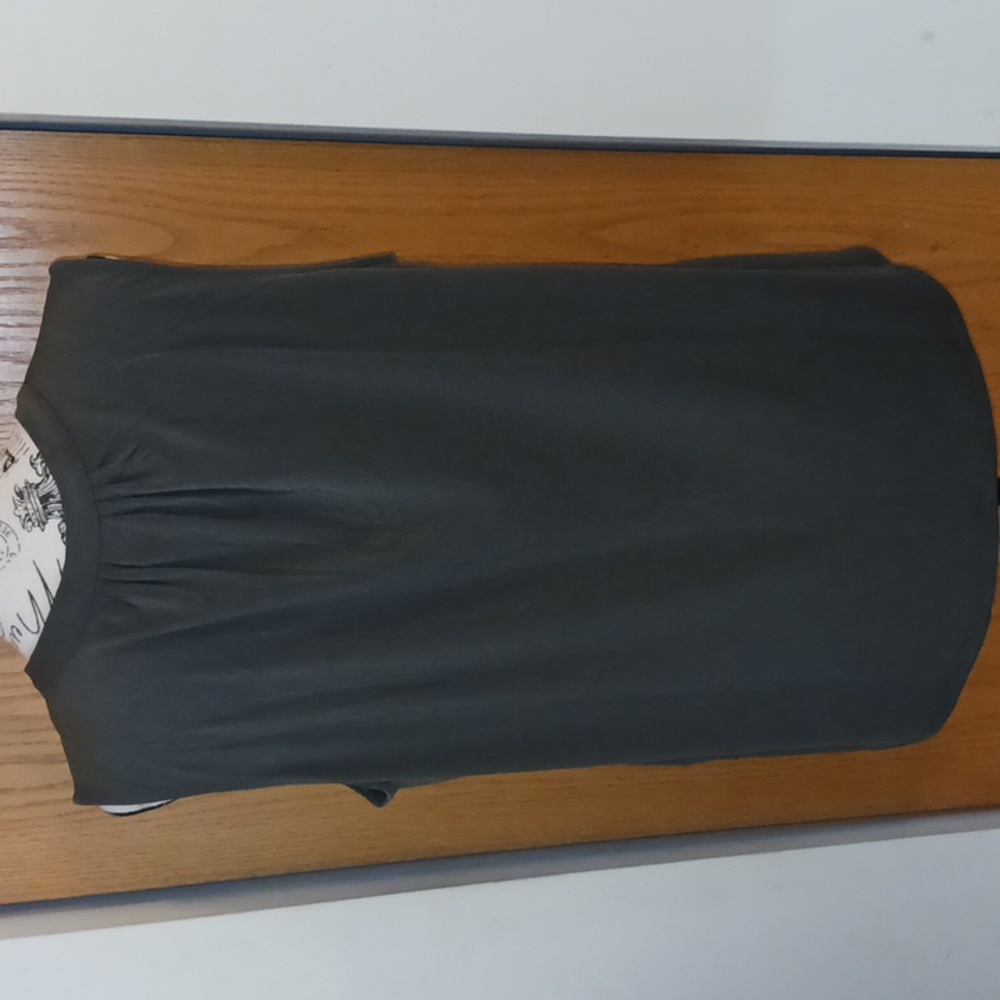 Women's Top - Picture 5 of 6